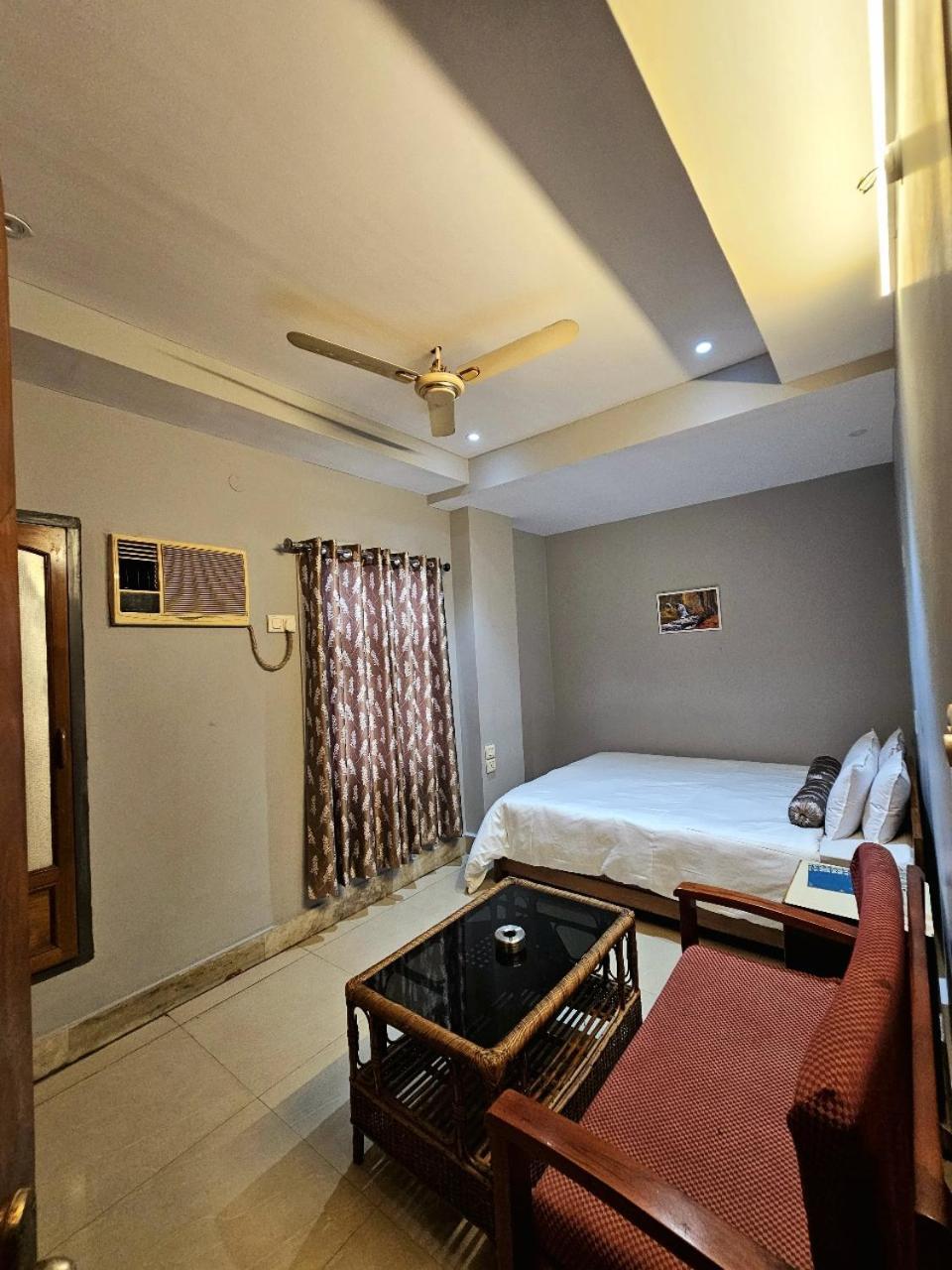 Hotel Vishal Силигури Экстерьер фото