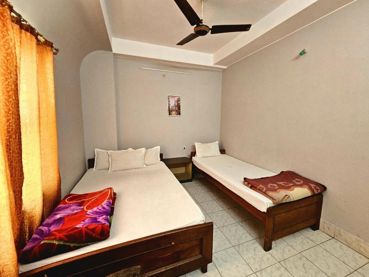 Hotel Vishal Силигури Экстерьер фото